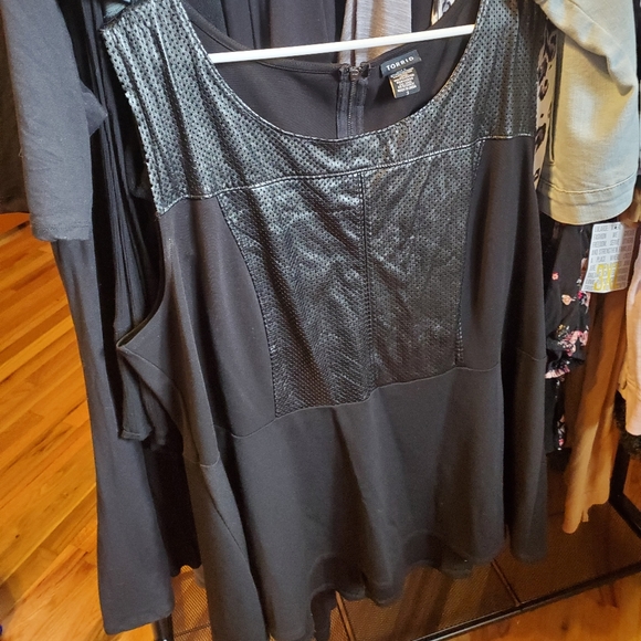 Torrid Peplum Top - Picture 1 of 3